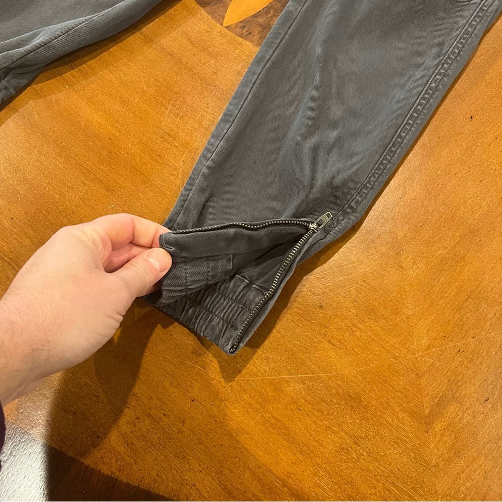 LIKE NEW Spanx Stretch Mid Rise Twill Joggers Washed Black XS Pull-On Utility - Picture 9 of 16